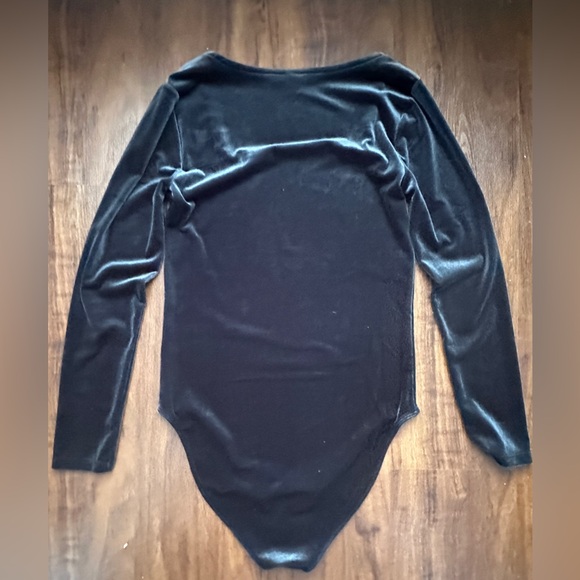 Women's Square-neck Velvet like Bodysuit Size Medium black - Picture 3 of 7